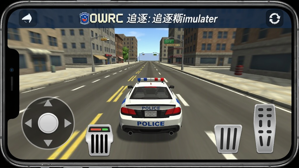OWRC警察:追逐模拟器移动端操作界面截图,画面显示手机横屏状态下左右两侧虚拟按键布局,警车正在城市道路上行驶,画面下方有油门刹车踏板图标,整体界面简洁清晰
