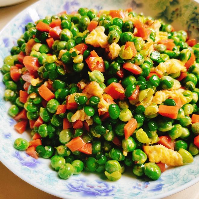 青豆家常做法大全 简单好吃的青豆炒菜食谱 青豆炒肉末青豆炒鸡蛋多道家常菜成品图