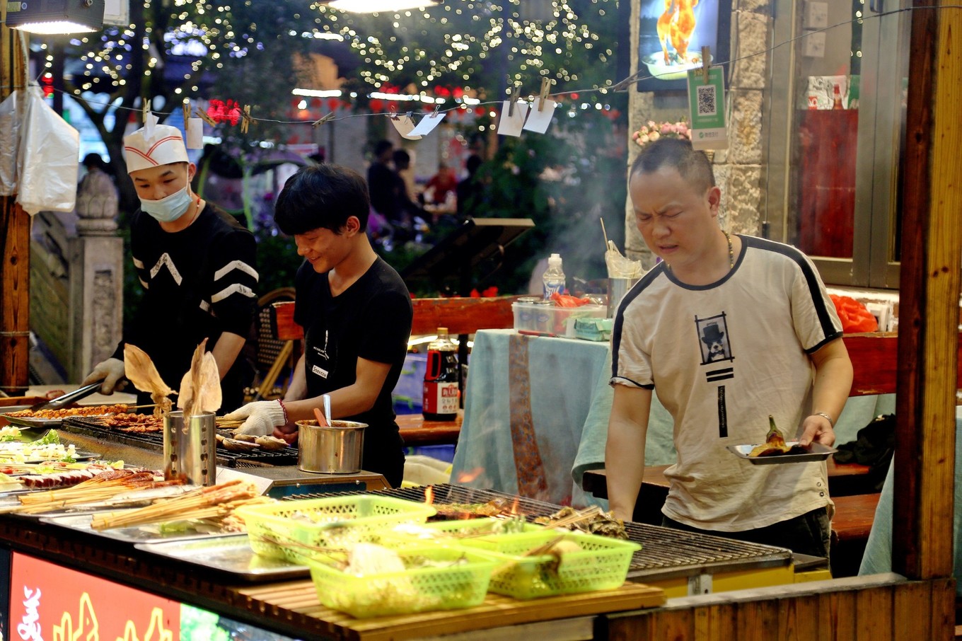 i朔州 朔州本地美食公交查询场景
