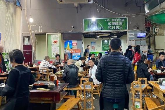 美味之旅 小巷子里本地人排队的小店