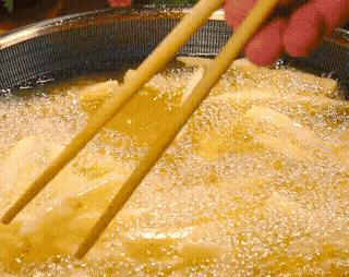 薯抓下锅油炸金黄酥脆过程图