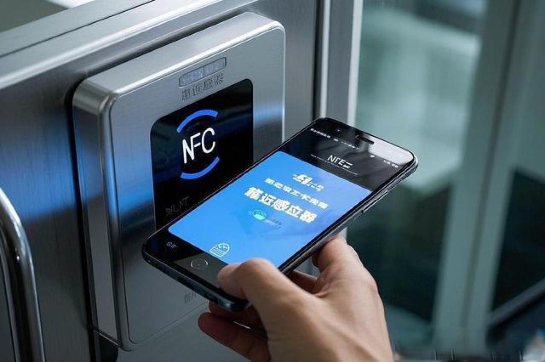 NFC开门失败原因排查 手机贴门禁无反应场景图