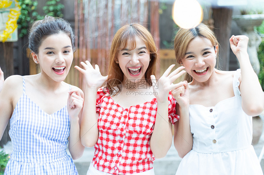 姐妹嗨起来 闺蜜聚会欢乐玩法场景图