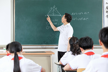 根源优课高中数学老师讲课风格 学生听课反馈