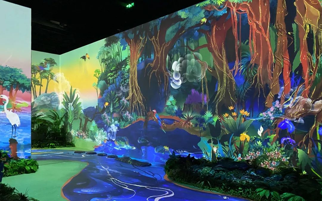 植物历险记 家长陪孩子听故事 温馨睡前场景