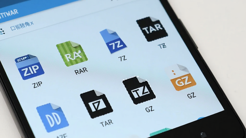 一部安卓手机屏幕显示文档解压缩软件界面,界面中列出ZIP、RAR、7Z、TAR、GZ等多种格式图标整齐排列,每个图标下方有对应格式文字,背景为淡蓝色,风格清爽简约,画质高清,干净无多余元素